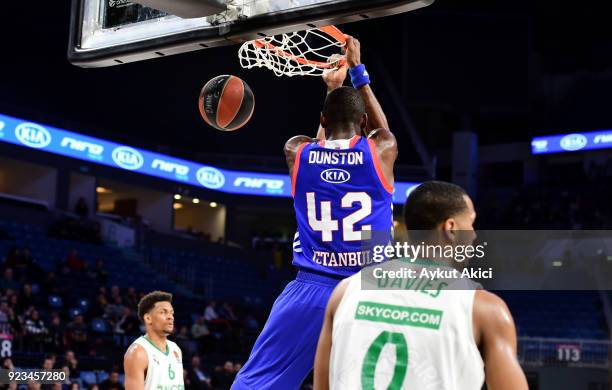 Bryant Dunston, #42 of Anadolu Efes Istanbul in action during the 2017/2018 Turkish Airlines EuroLeague Regular Season Round 23 game between Anadolu...