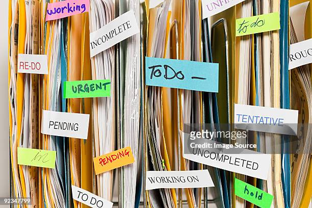 files with labels - information overload - fotografias e filmes do acervo