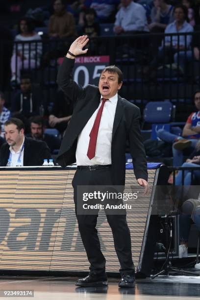 Head coach of Anadolu Efes Ergin Ataman gives tactics to his players during the Turkish Airlines Euroleague basketball match between Anadolu Efes and...