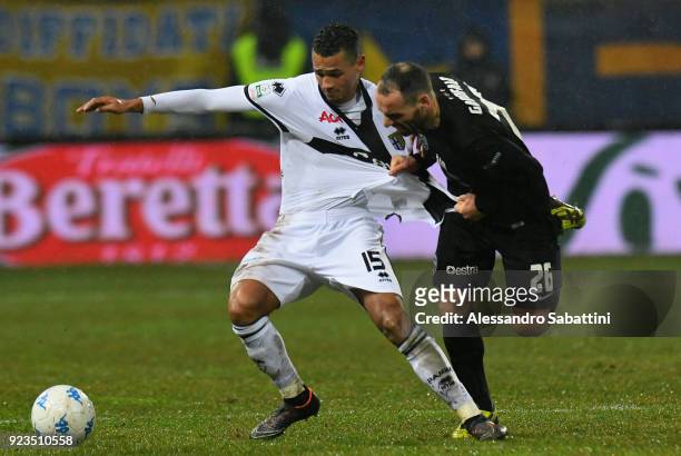 Alessio Da Cruz of Parma Calcio competes for the ball whit Agostino Garofalo of Venezia FC during the serie B match between Parma Calcio and Venezia...