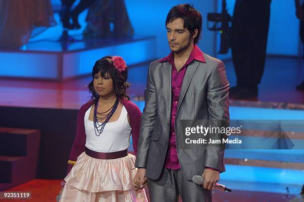 Singers Patricia and Agustin perfroms during the fourth concert of the reality show La Academia of TV Azteca at Churubusco Studios on October 25,...