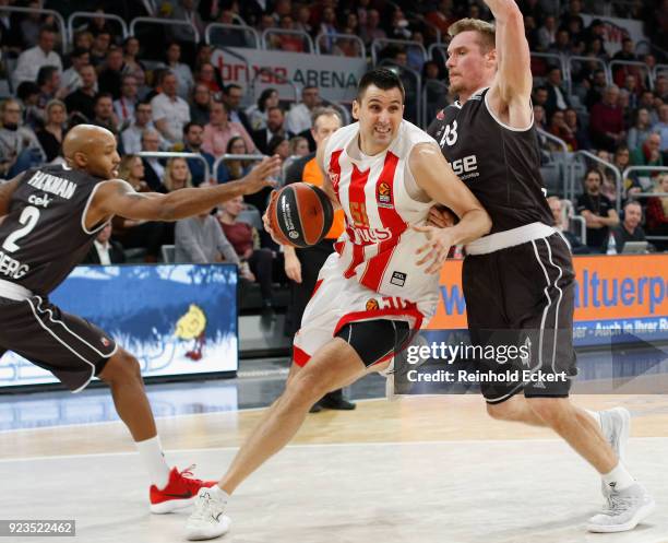 Milko Bjelica, #51 of Crvena Zvezda mts Belgrade competes with Leon Radosevic, #43 of Brose Bamberg in action during the 2017/2018 Turkish Airlines...