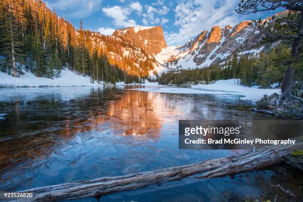 icy dream lake - estes park stock pictures, royalty-free photos & images