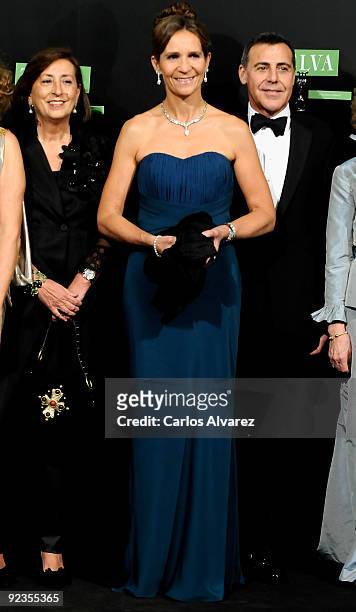 Princess Elena of Spain attends 2009 TELVA magazine Fashion Awards at El Canal Theatre on October 26, 2009 in Madrid, Spain.