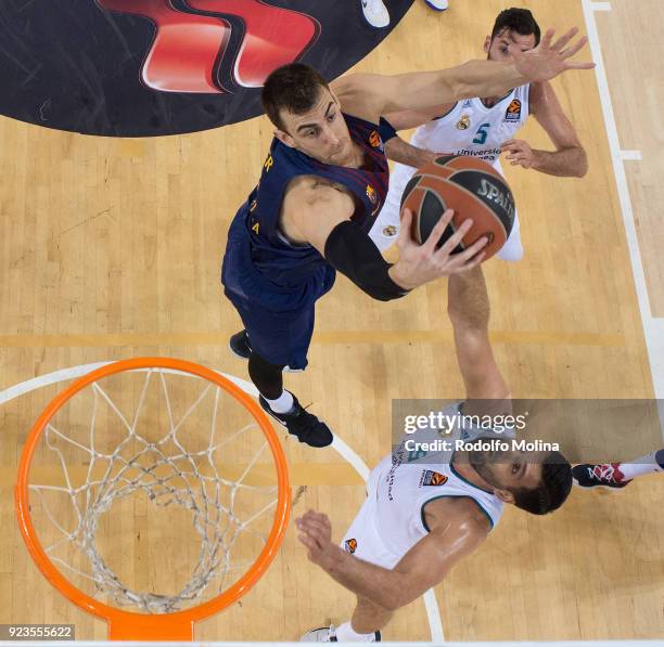 Victor Claver, #30 of FC Barcelona Lassa in action during the 2017/2018 Turkish Airlines EuroLeague Regular Season game between FC Barcelona Lassa...