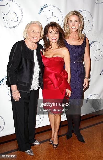 Liz Smith, television personality Deborah Norville and actress Susan Lucci attends the 2009 Child Protection Agency's Gala at 583 Park Avenue on...