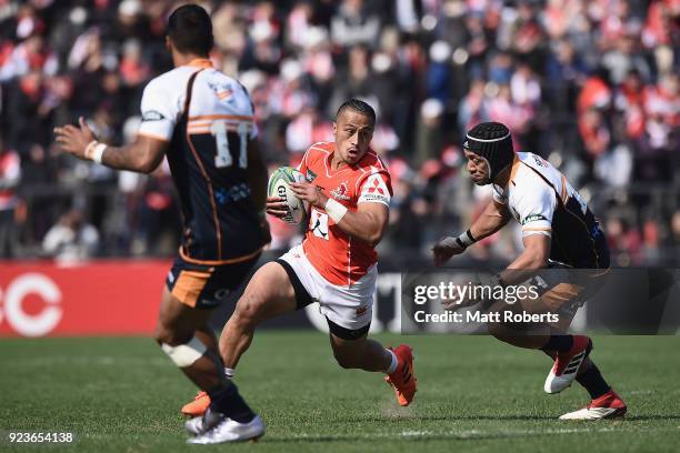 Jason Emery of the Sunwolves runs with the ball during the Super Rugby round 2 match between Sunwolves and Brumbies at the Prince Chichibu Memorial...