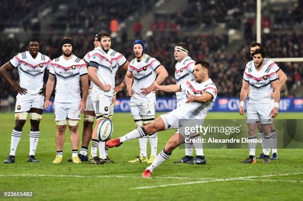 Lionel Beauxis and team of France during the NatWest Six Nations match between France and Italy at Stade Velodrome on February 23, 2018 in Marseille,...