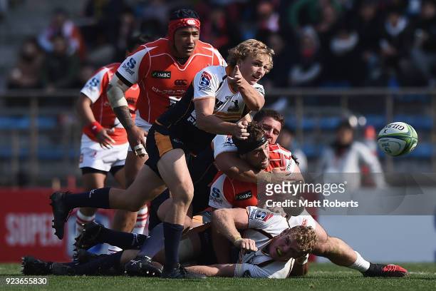 Joe Powell of the Brumbies passes the ball during the Super Rugby round 2 match between Sunwolves and Brumbies at the Prince Chichibu Memorial Ground...