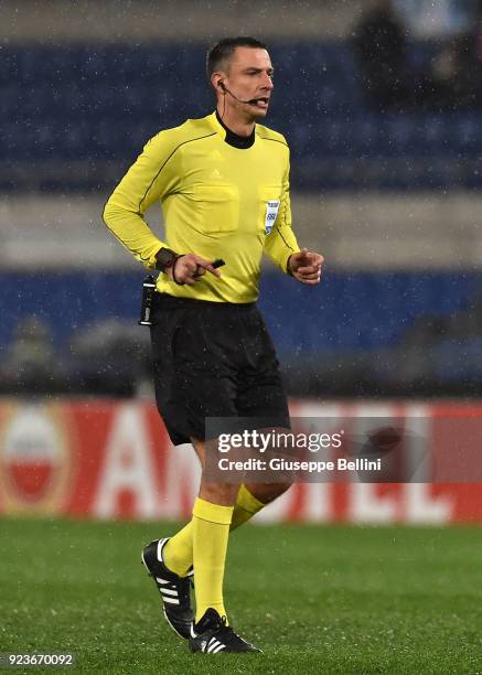 Referee Slavko Vincic of Republika Slovenija durimg UEFA Europa League Round of 32 match between Lazio and Steaua Bucharest at the Stadio Olimpico on...