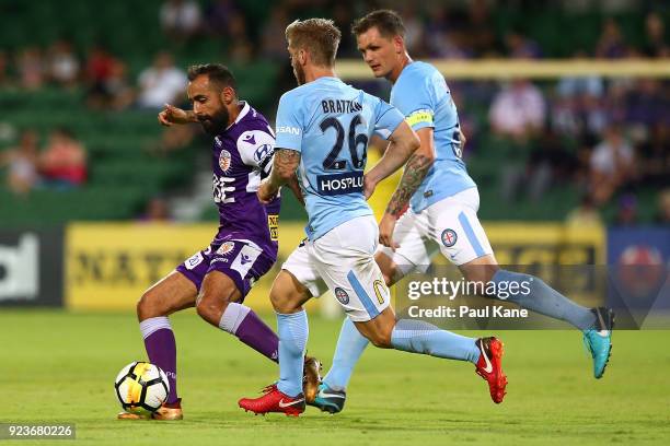 Diego Castro of the Glory controls the ballduring the round 21 A-League match between the Perth Glory and Melbourne City FC at nib Stadium on...