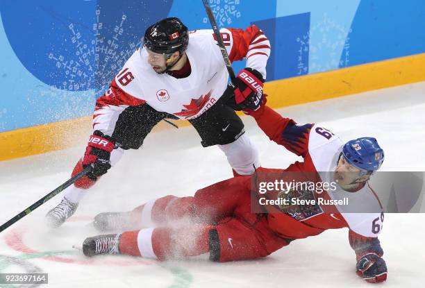 Pyeongchang- FEBRUARY 24 - Canada defenseman Marc-Andre Gragnani and Czech Republic forward Lukas Radil collide as Canada plays Czech Republic in the...