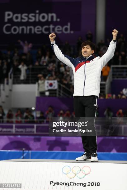 Gold medalist Seung-Hoon Lee of Korea celebrates during the medal ceremony after the Men's Speed Skating Mass Start Final on day 15 of the...