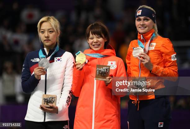 Silver medalist Bo-Reum Kim of Korea, gold medalist Nana Takagi of Japan and bronze medalist Irene Schouten of Netherlands stand on the podium during...