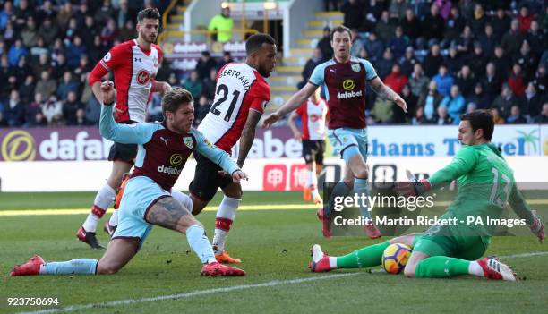 Burnley's Jeff Hendrick shoots during the Premier League match at Turf Moor, Burnley.