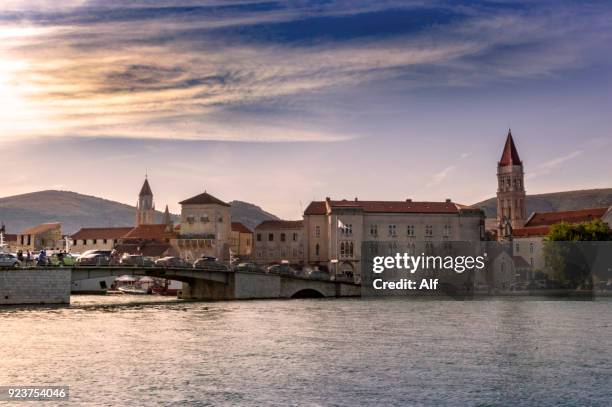 view of trogir from the marina, trogir, croatia - trogir stock-fotos und bilder