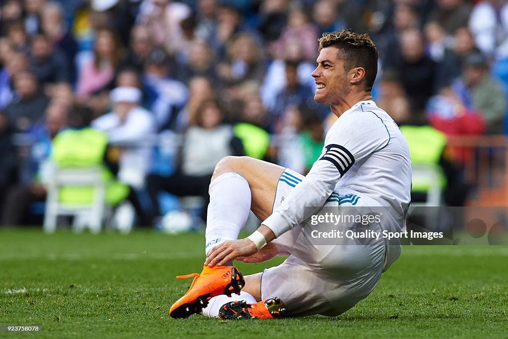 Real Madrid v Deportivo Alaves - La Liga