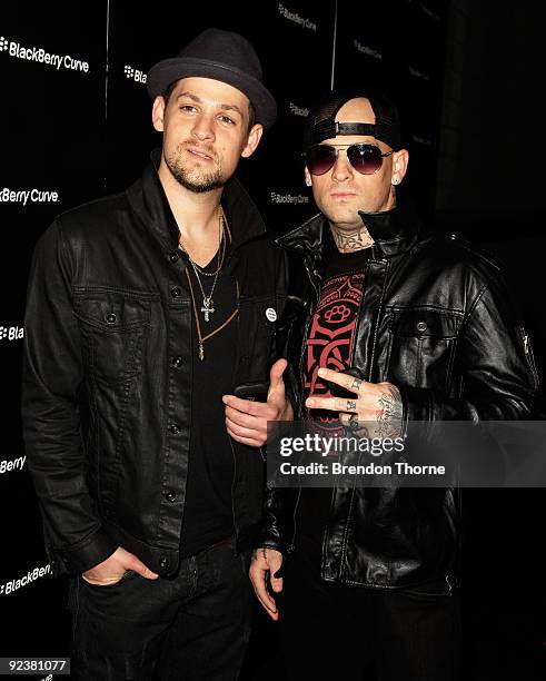 Joel Madden and Benji Madden of Good Charlotte arrives at the launch of the new 'Blackberry Curve' at Simmer On The Bay on October 27, 2009 in...