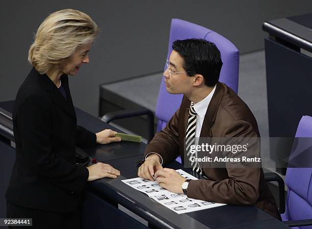 Health Minister designate Philipp Roesler of the German Free Democrats and German Family Minister Ursula von der Leyen of the German Christian...