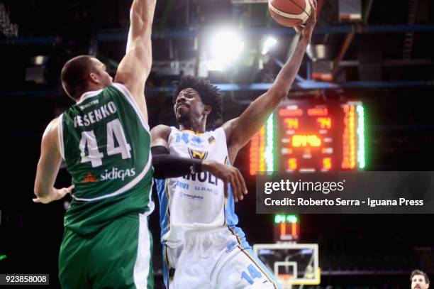 Henry Sims of Vanoli competes with Kyrylo Fesenko of Sidigas during the match quarter final of Coppa Italia between Scandone Sidigas Avellino and...