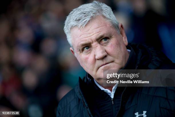 Steve Bruce manager of Aston Villa during the Sky Bet Championship match between Sheffield Wednesday and Aston Villa at Hillsborough on February 24,...