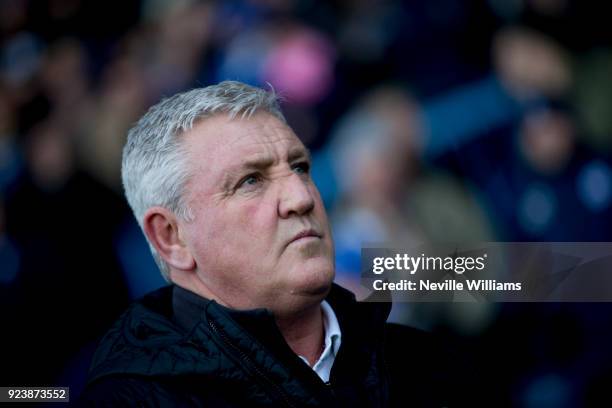 Steve Bruce manager of Aston Villa during the Sky Bet Championship match between Sheffield Wednesday and Aston Villa at Hillsborough on February 24,...