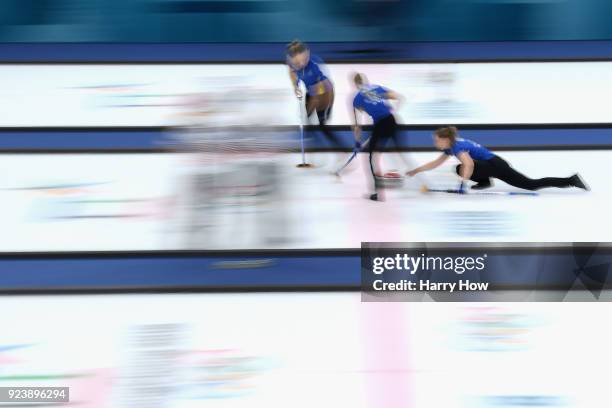 Sara McManus of Sweden throws delivers a stone during the Women's Gold Medal Game between Sweden and Korea on day sixteen of the PyeongChang 2018...