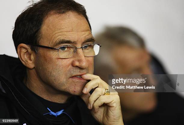Martin O'Neill, manager of Aston Villa looks on during the Carling Cup 4th Round match between Sunderland and Aston Villa at the Stadium of Light on...