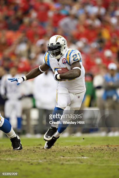 LaDainian Tomlinson of the San Diego Chargers runs with the ball against the Kansas City Chiefs at Arrowhead Stadium on October 25, 2009 in Kansas...