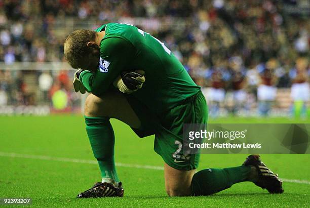 Brad Guzan of Aston Villa composes himself during the penalty shoot out during the Carling Cup 4th Round match between Sunderland and Aston Villa at...