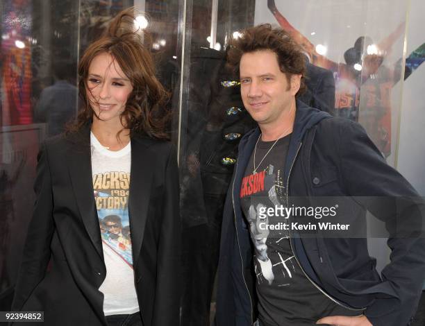 Actress Jennifer Love Hewitt and actor Jamie Kennedy arrive at the premiere of Sony Pictures' "This Is It" held at Nokia Theatre Downtown LA on...