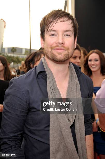 Singer/musician David Cook arrives at the Los Angeles premiere of "This Is It" at Nokia Theatre L.A. Live on October 27, 2009 in Los Angeles,...