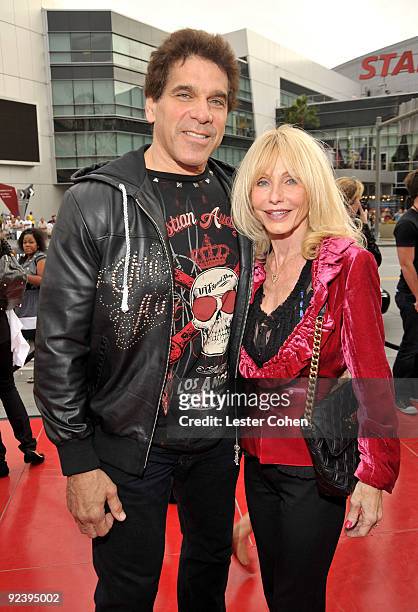 Actor Lou Ferrigno and wife Carla Ferrigno arrive at the Los Angeles premiere of "This Is It" at Nokia Theatre L.A. Live on October 27, 2009 in Los...