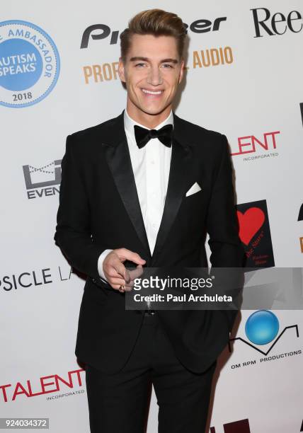 Actor Alex Sparrow attends the "Gifting Your Spectrum" gala benefiting Autism Speaks on February 24, 2018 in Hollywood, California.