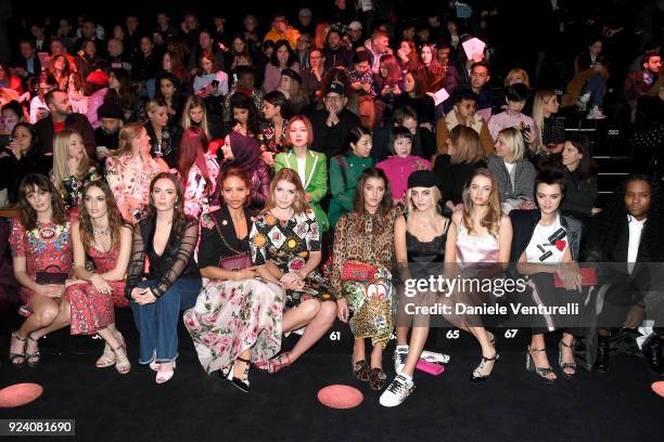 Lady Violet Manners, Lady Alice Manners, Eliza Manners, Kitty Spencer, Eliza Moncreiffe, Emma Thynn, Kitty Spencer, Lily Moncreiffe, Idina Moncreiffe...