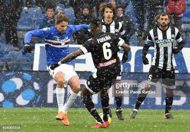 Gaston Ramirez of Sampdoria opposed to Seko Fofana of Udinese during the serie A match between UC Sampdoria and Udinese Calcio at Stadio Luigi...