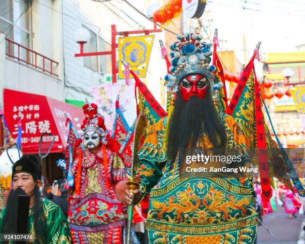 chinesische neujahrsparade in yokohama chinatown - taiwanese ethnicity stock-fotos und bilder