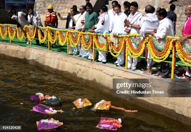 Congress AICC president Rahul Gandhi, Karnataka Chief Minister Siddaramaiah along with other leaders pay their offerings to Chikkapadasalagi barrage...