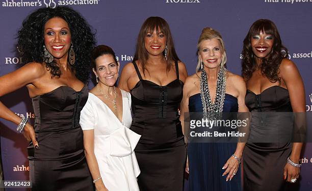 Ruth Pointer, Alexandra Leventhal, Anita Pointer, Princess Yasmin Aga Khan, and Issa Pointer attend the 2009 Alzheimer's Association Rita Hayworth...