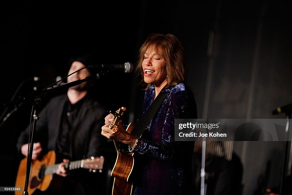 The Grammy Museum Hosts An Evening with Carly Simon