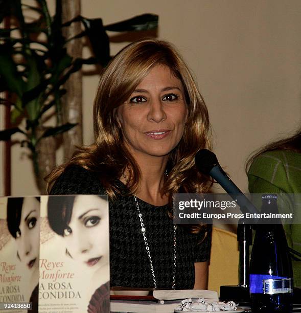 Actress Rosa Rey Rosa Reyes Photos and Premium High Res Pictures - Getty Images