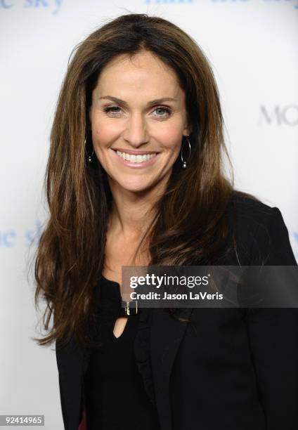 Actress Amy Brenneman attends Hollywood Media's event honoring New York Times columnist Nicholas Kristof at Moura Starr on Melrose on October 27,...