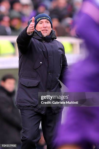 Rolando Maran manager of AC Chievo Verona gestures during the serie A match between ACF Fiorentina and AC Chievo Verona at Stadio Artemio Franchi on...