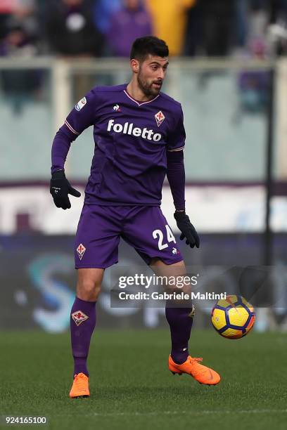 Marco Benassi of ACF Fiorentina in action during the serie A match between ACF Fiorentina and AC Chievo Verona at Stadio Artemio Franchi on February...