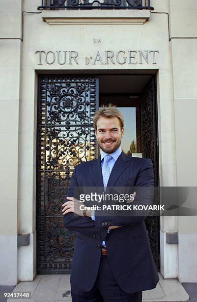 Andre Terrail, director of Paris' famed 16th century eatery, the Tour d'Argent poses on October 27, 2009 in front of the restaurant. La Tour d'Argent...