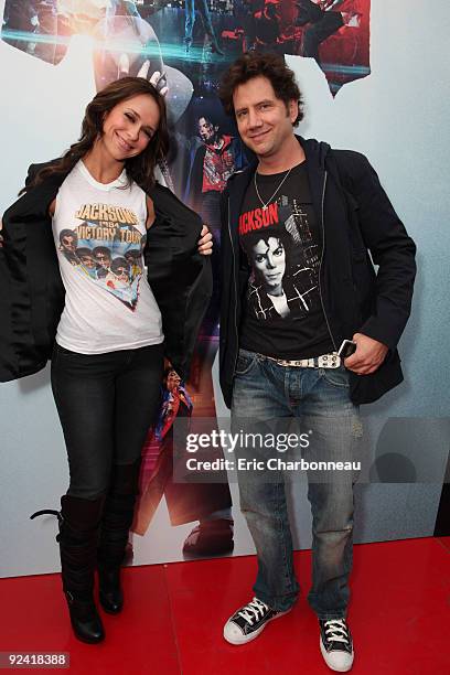 Jennifer Love Hewitt and Jamie Kennedy at Columbia Pictures' Premiere of Michael Jackson's "This Is It" on October 27, 2009 at the Nokia Theatre L.A....