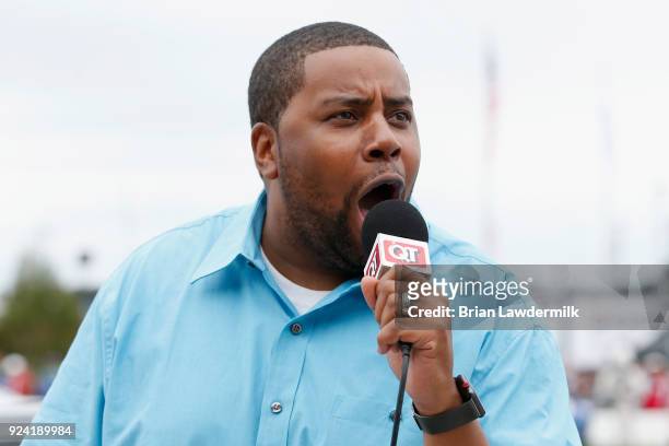 American actor and comedian Kenan Thompson gives the command to start engines prior to the Monster Energy NASCAR Cup Series Folds of Honor QuikTrip...