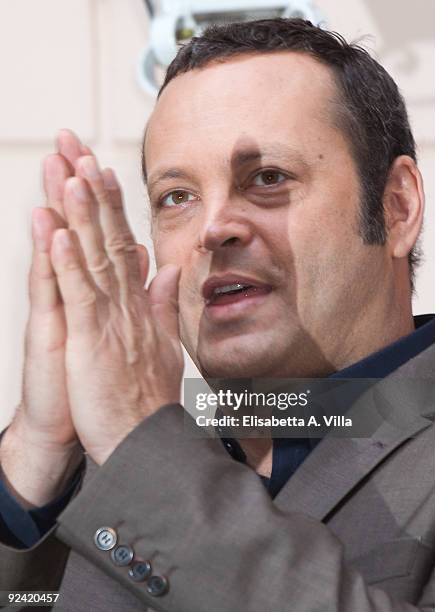 Actor Vince Vaughn attends the "Couples Retreat" Photocall at Hassler Hotel on October 28, 2009 in Rome, Italy.