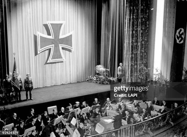 World War II. "Soldaten Kino", movie theater for the German army. Paris, March 1943.