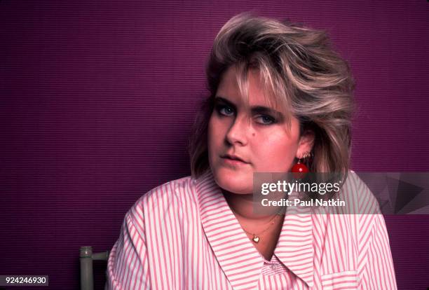 Portrait of singer Alison Moyet at the Ritz Carlton Hotel, Chicago, Illinois, September 10, 1985.